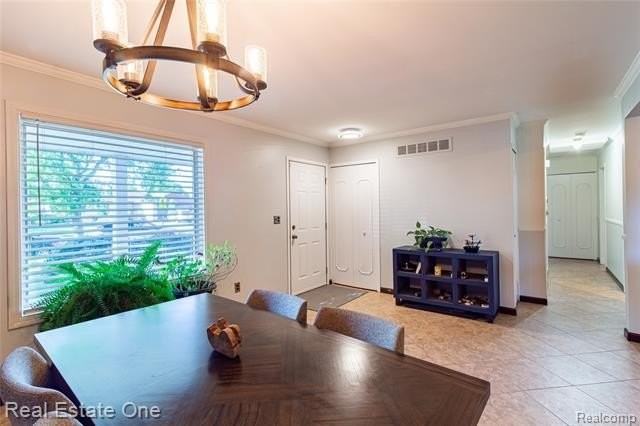4300 Connie Dr - Photo 3 of 26