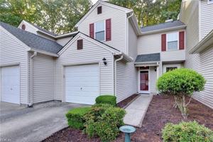 featured image of 910 Lake Forest Dr