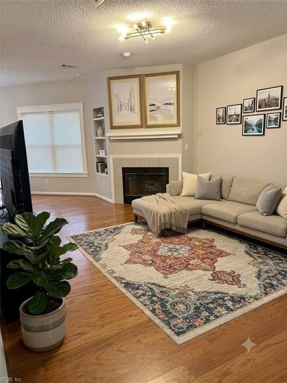 910 Lake Forest Dr - Photo 2 of 19