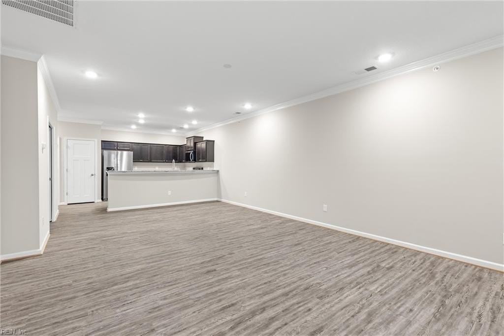 1503 Kathy Ann Way E - Photo 7 of 30