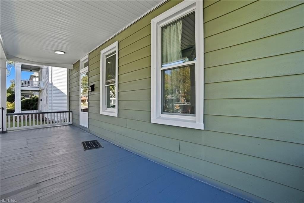 221 Mt Vernon Ave - Photo 5 of 30