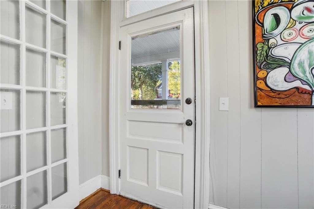 221 Mt Vernon Ave - Photo 6 of 30