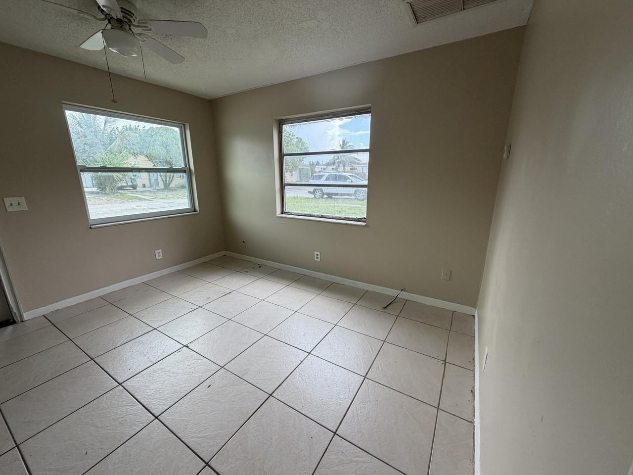 3654 Coconut Rd - Photo 2 of 13