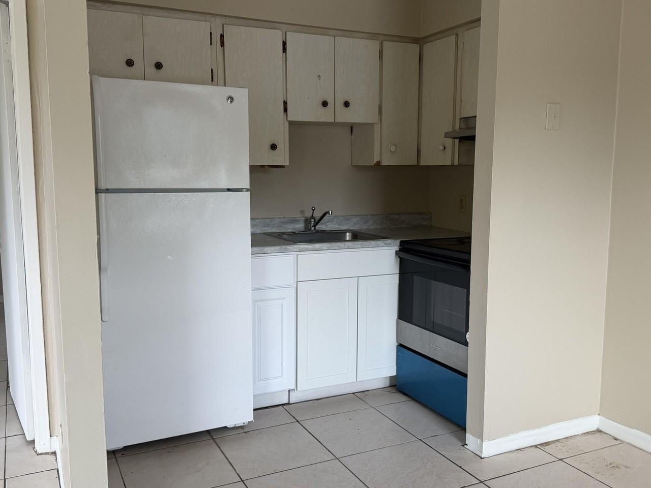 3654 Coconut Rd - Photo 4 of 13