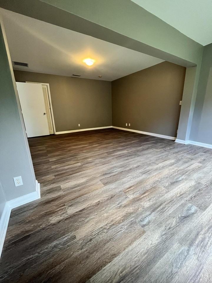 1700 Presidential Way #203 - Photo 7 of 20