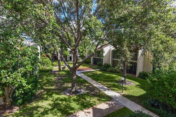 150 Pineview Rd #L6
