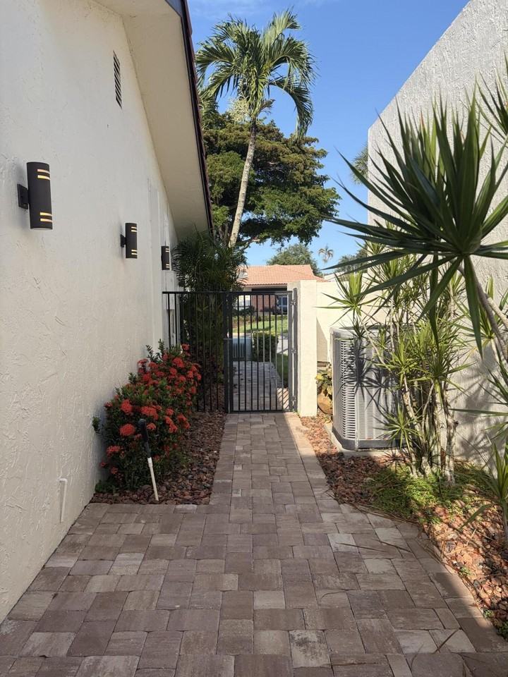 21435 Campo Allegro Dr - Photo 5 of 50