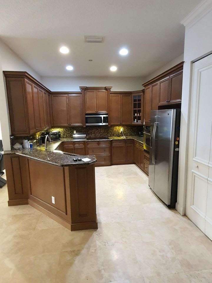 220 Ne 69th Cir - Photo 5 of 28