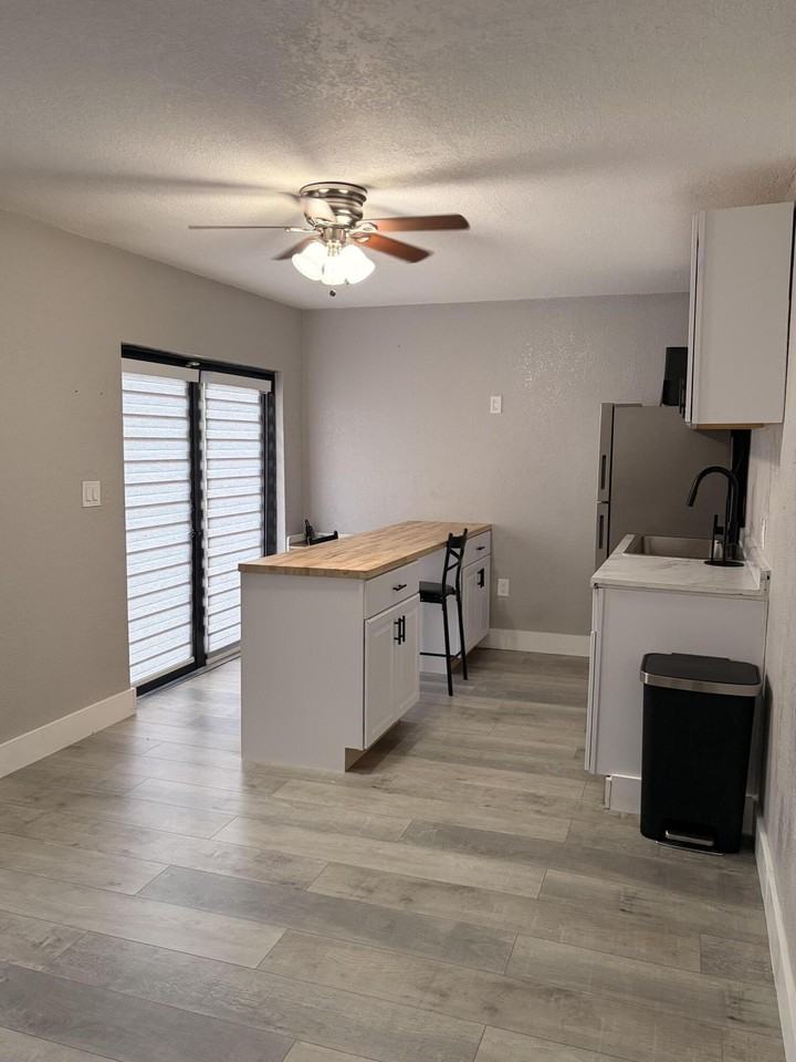 15700 Nw 39th Pl - Photo 7 of 11