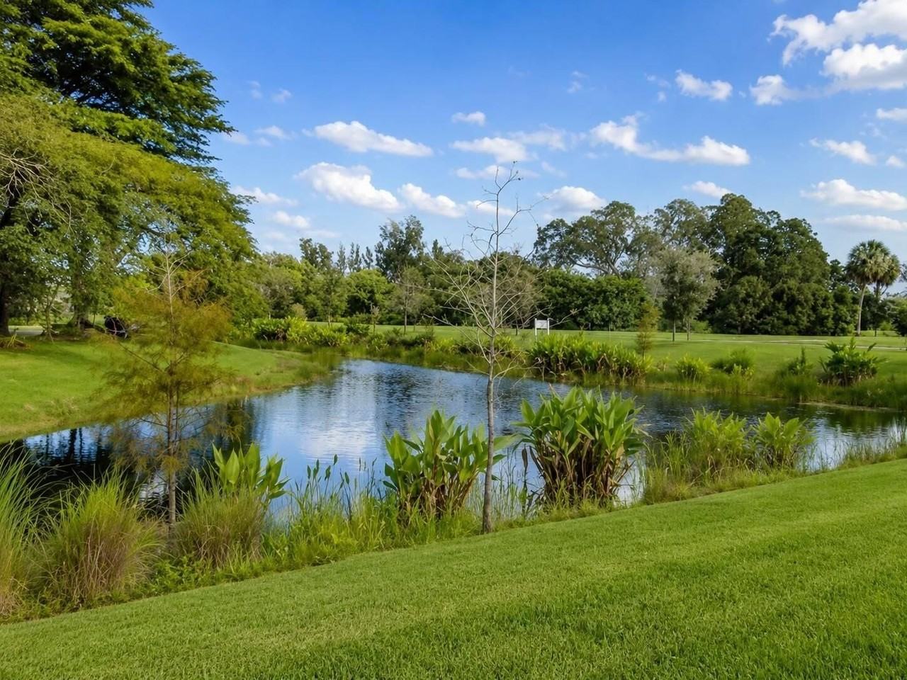 4822 Nw 56th Ct - Photo 4 of 37