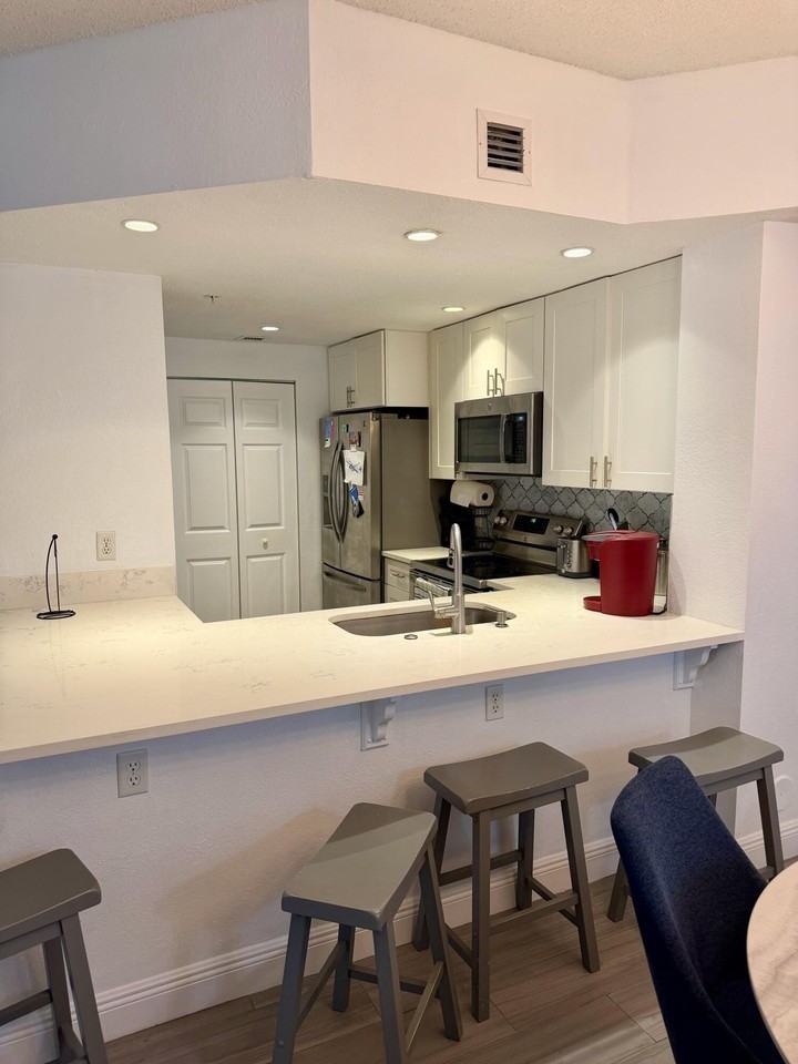 3018 Alcazar Pl #101 - Photo 7 of 20