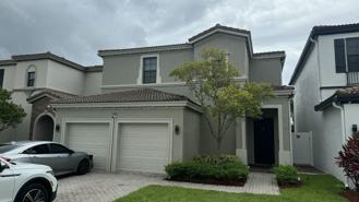 19103 Ne 8th Ct - Photo 1 of 1