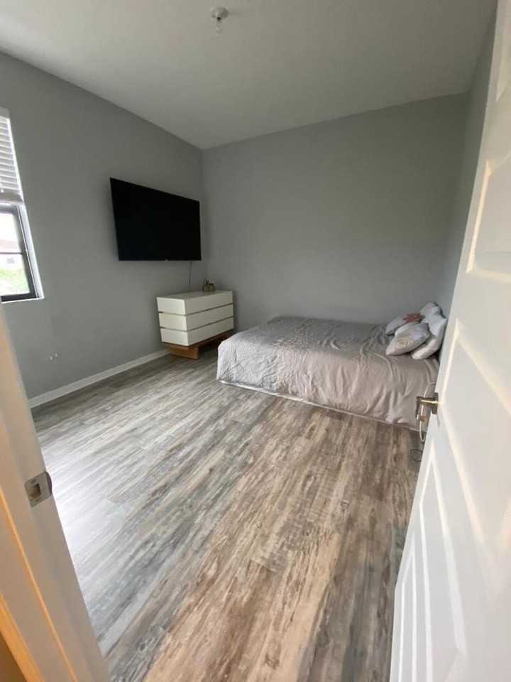19103 Ne 8th Ct - Photo 7 of 20