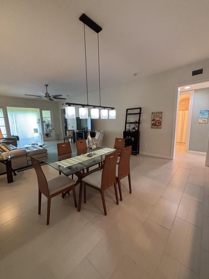 29 Harbour Isle Dr W #102 - Photo 6 of 31