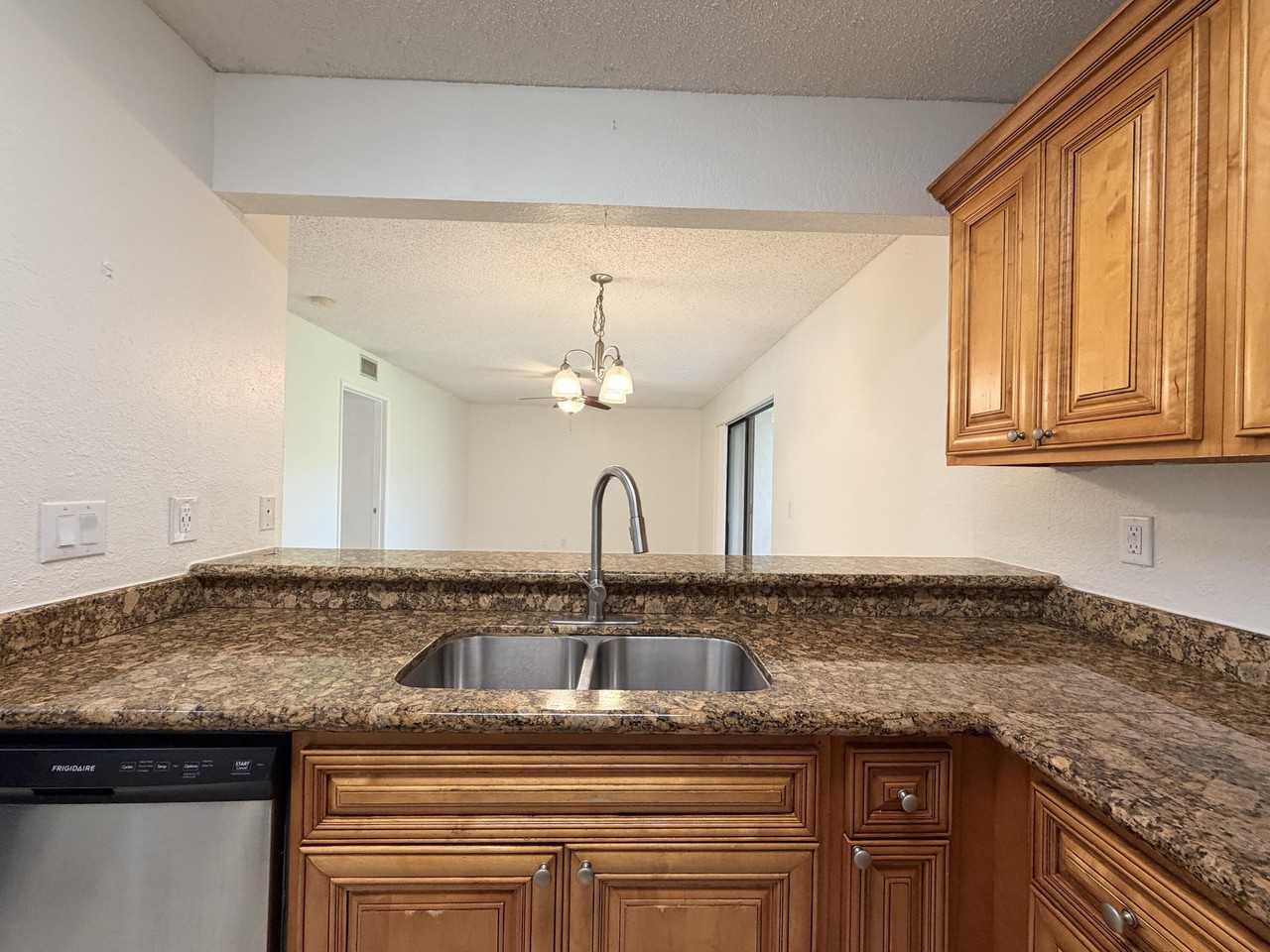 1541 Windorah Way #E - Photo 5 of 45