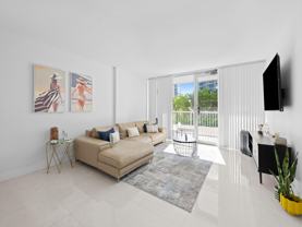2200 Ne 33rd Ave #2D - Photo 1 of 1