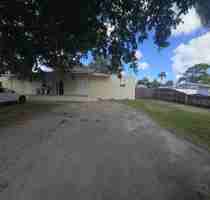 featured image of 1220 Kent St