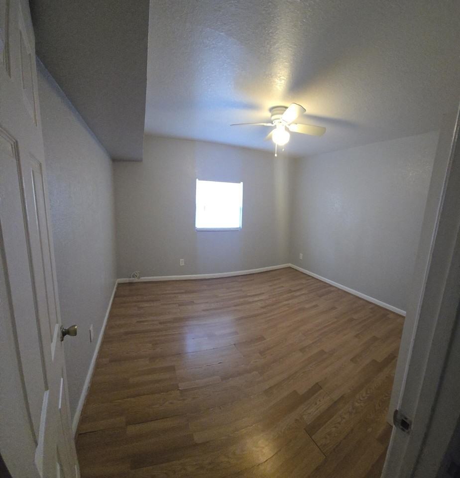 1220 Kent St - Photo 7 of 10