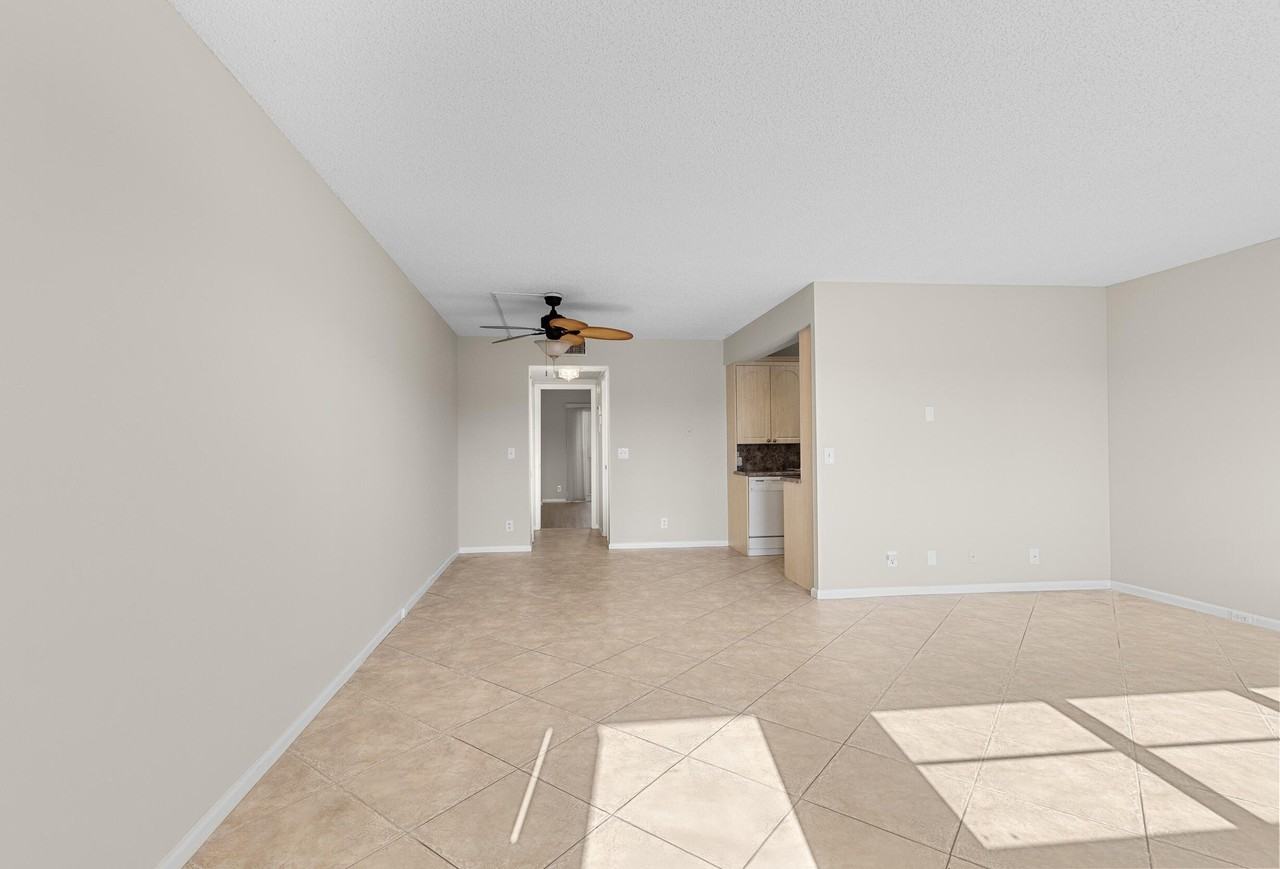 3013 Wolverton A - Photo 3 of 39