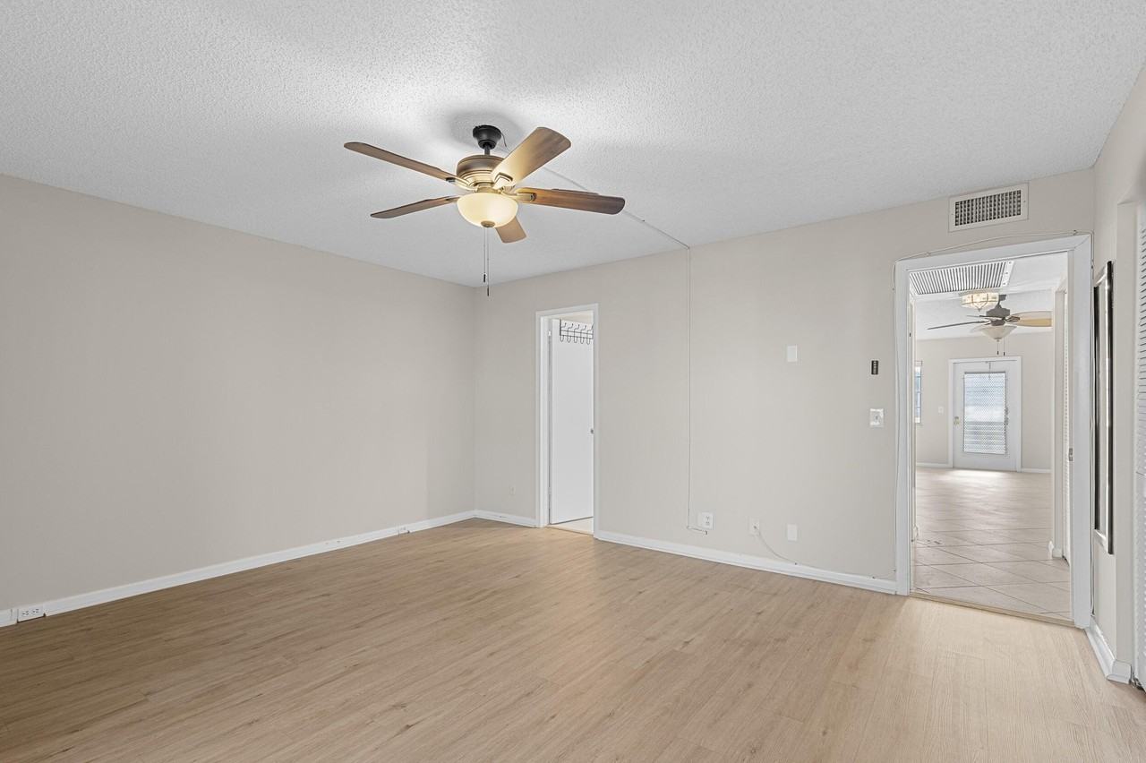 3013 Wolverton A - Photo 7 of 39