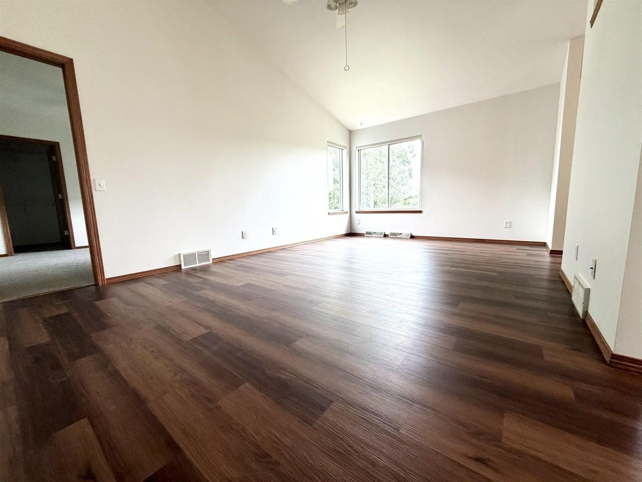 1217 Glacier Hill Dr - Photo 5 of 24