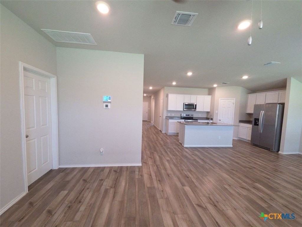 7005 Luella Dr - Photo 6 of 24