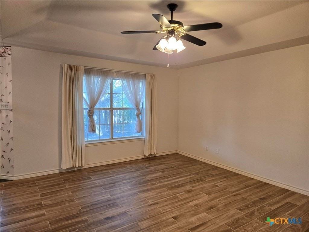 120 Gardenridge Dr - Photo 3 of 17