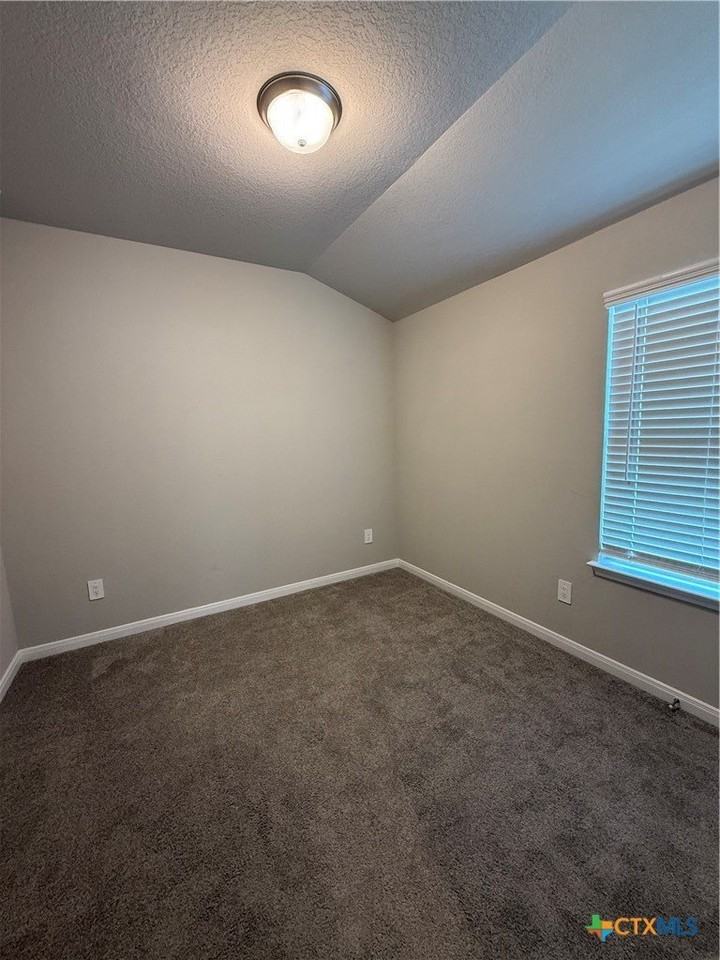 3059 Pike Dr - Photo 6 of 22