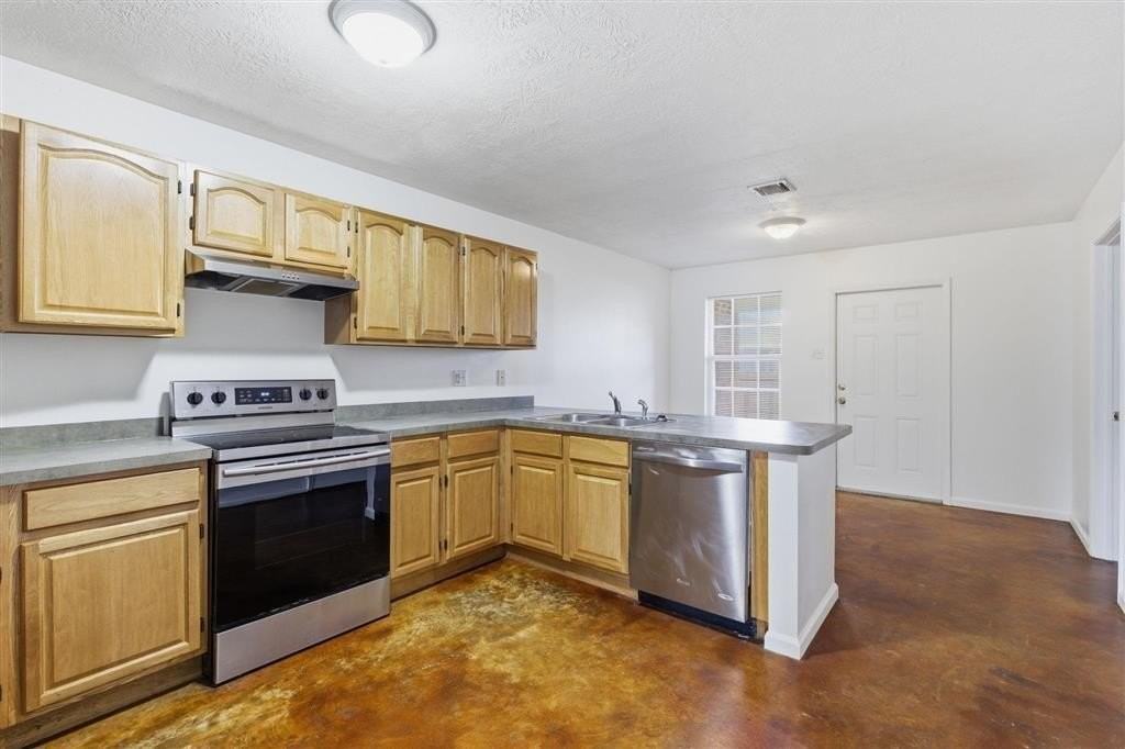 585 N Perkins Ferry Rd - Photo 2 of 13