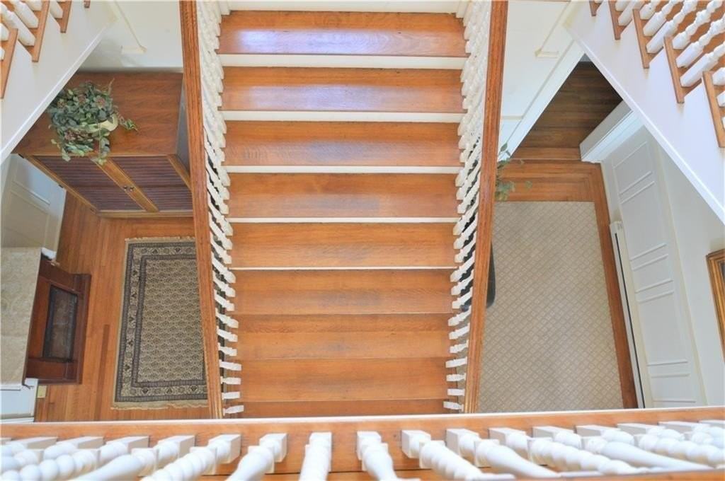 398 Wolcott Ave #4 - Photo 5 of 25