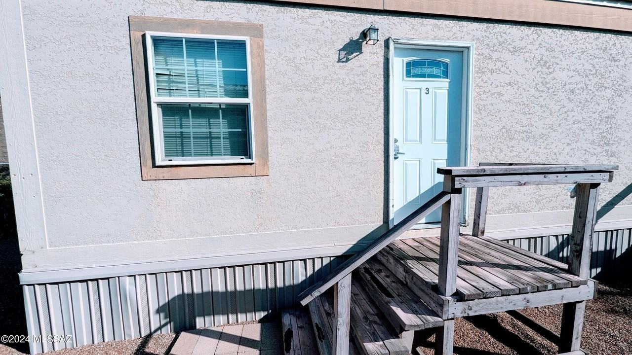 121 E Roger Rd #D - Photo 2 of 6