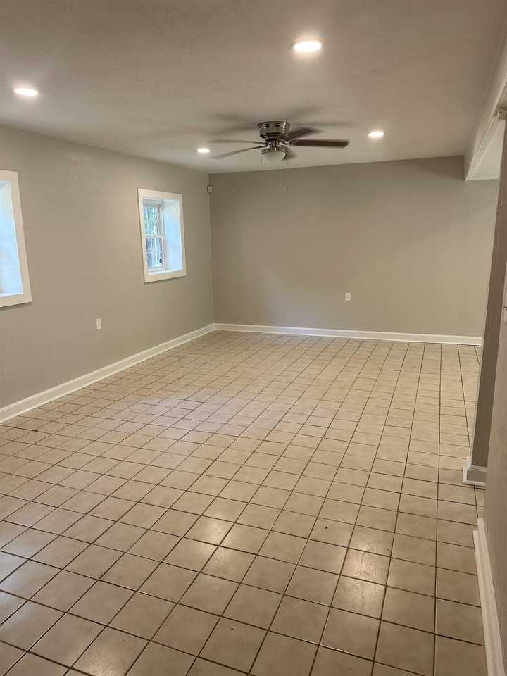 2209 Gibbs Dr - Photo 4 of 19
