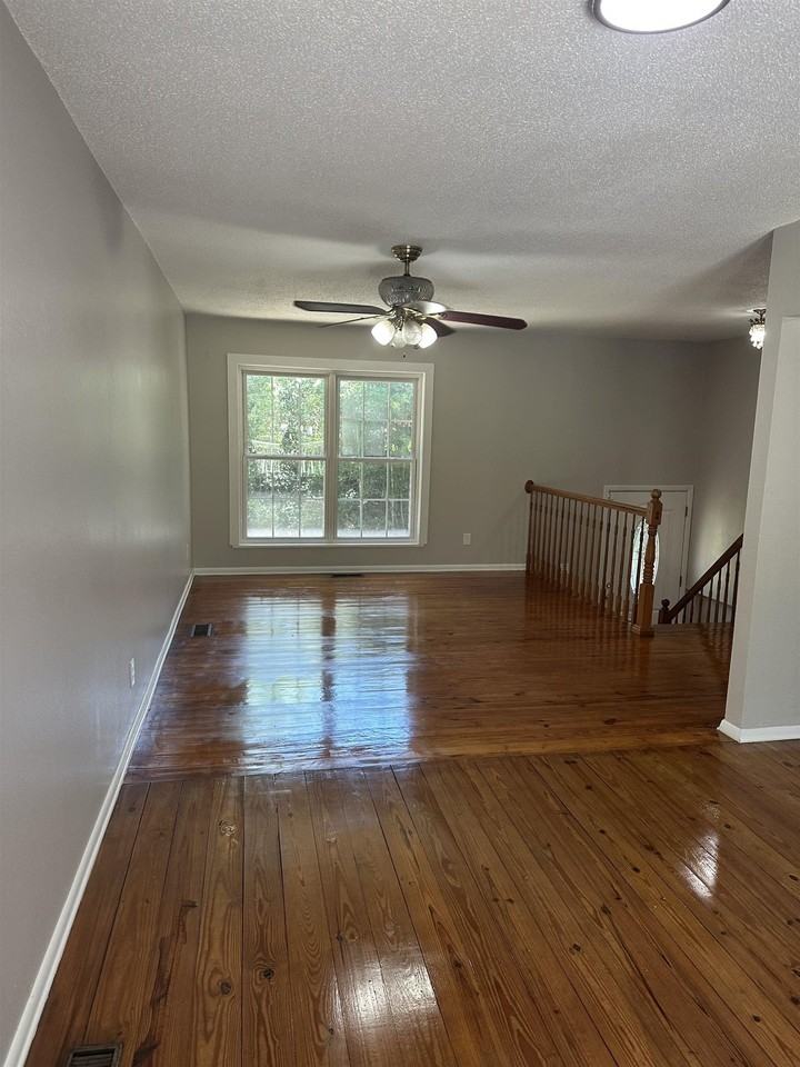 2209 Gibbs Dr - Photo 5 of 19