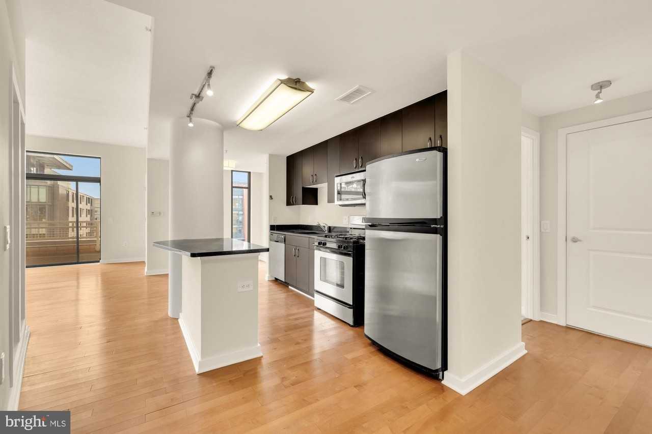 475 K St Nw #1123 - Photo 4 of 36