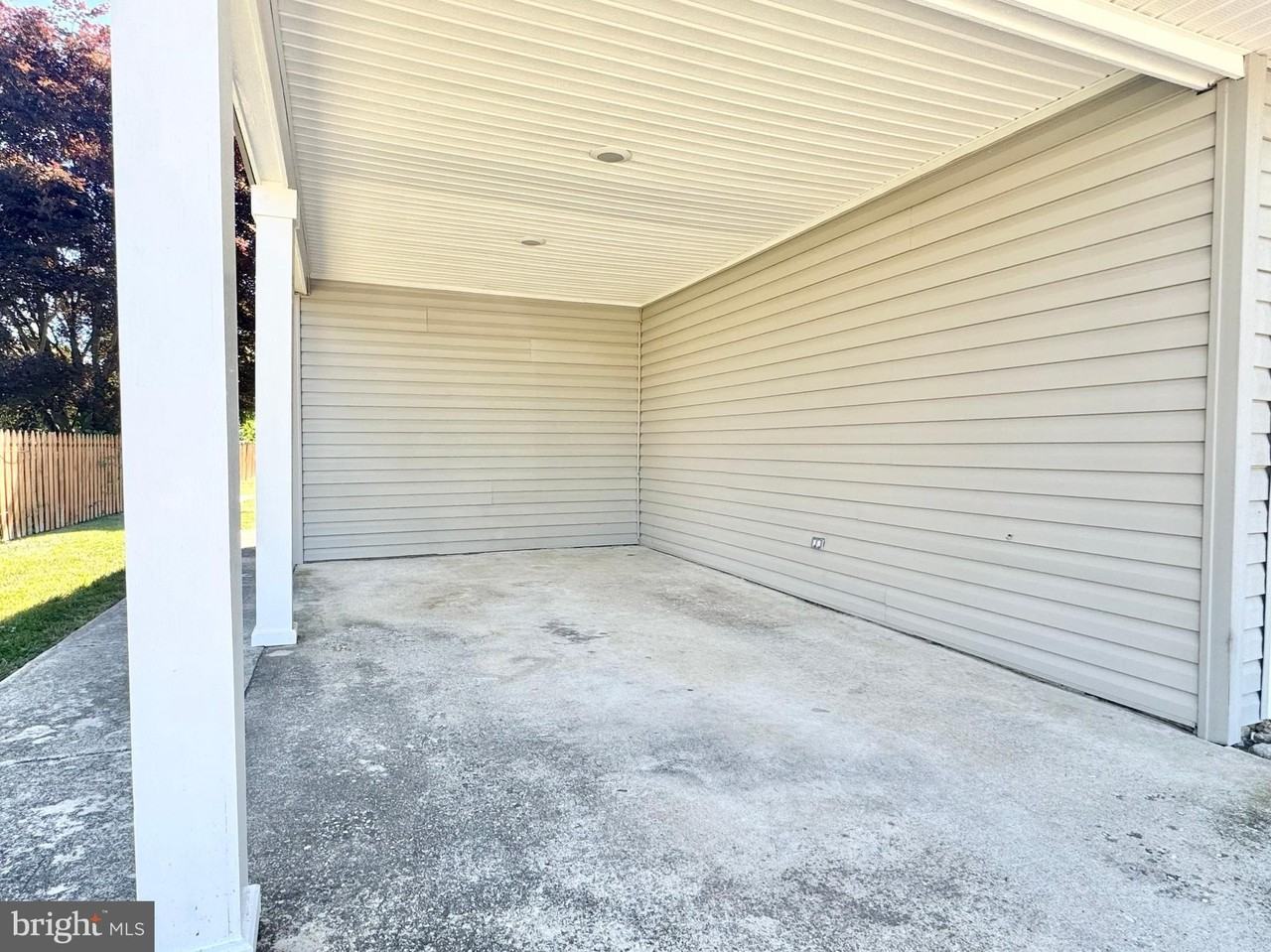 69 Mcdaniel Dr - Photo 4 of 24