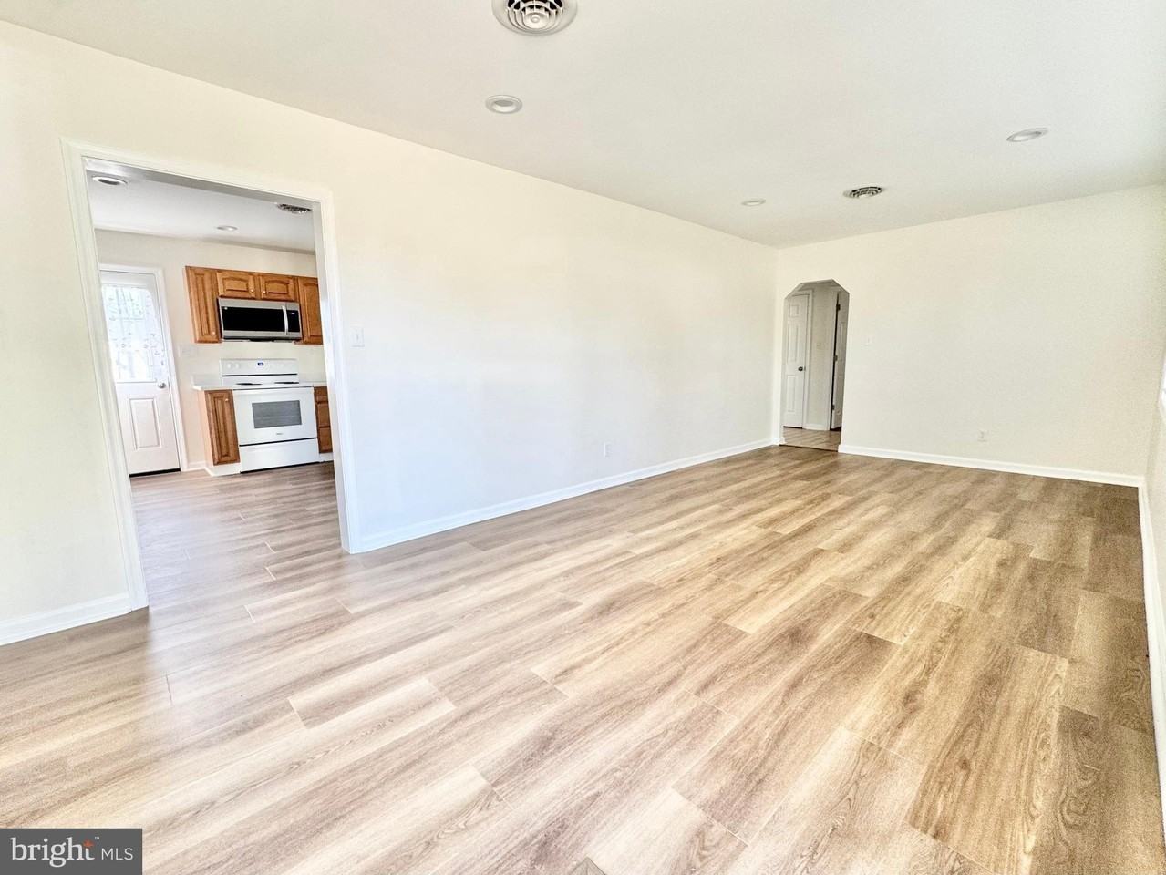 69 Mcdaniel Dr - Photo 5 of 24