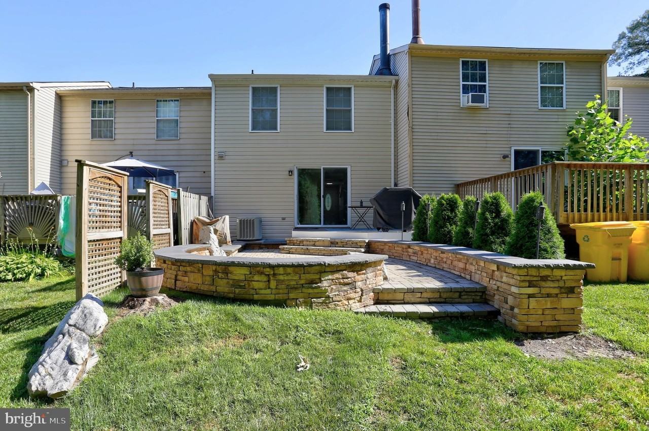 781 Willowby Run - Photo 3 of 32