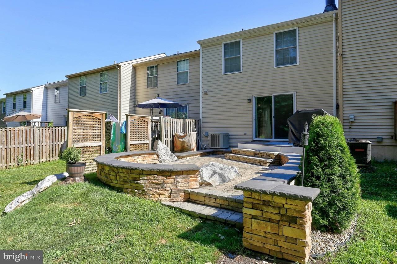781 Willowby Run - Photo 4 of 32
