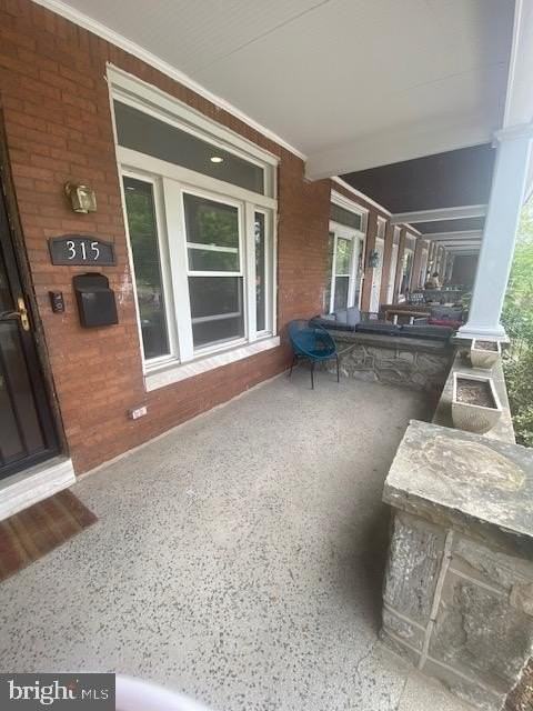 315 E 29th St - Photo 2 of 17