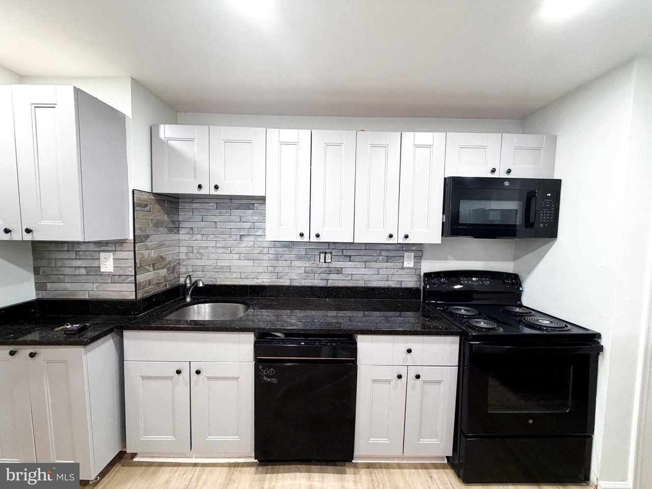 1226 W Pratt St - Photo 3 of 8