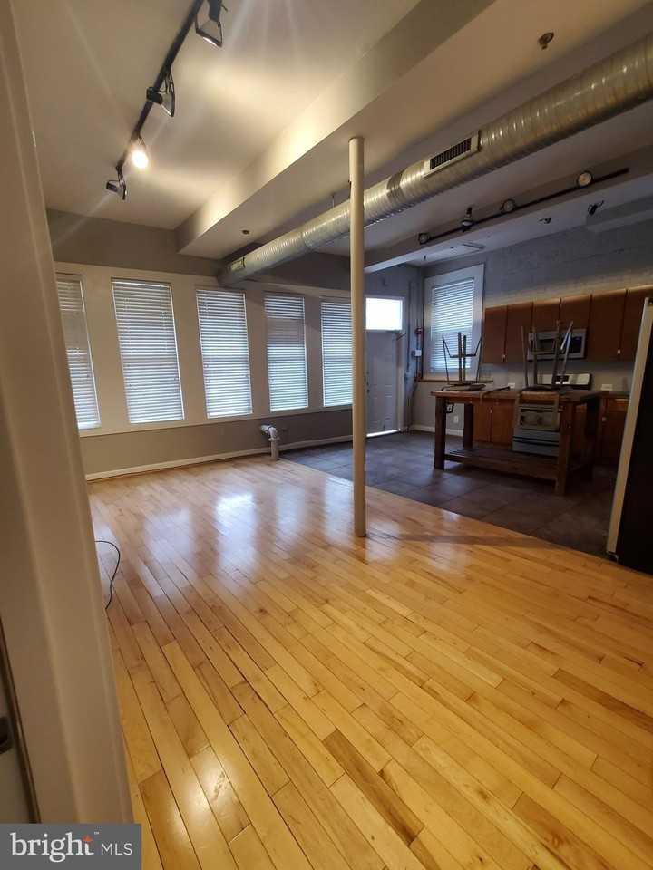 1211 S Charles St #5 - Photo 5 of 16