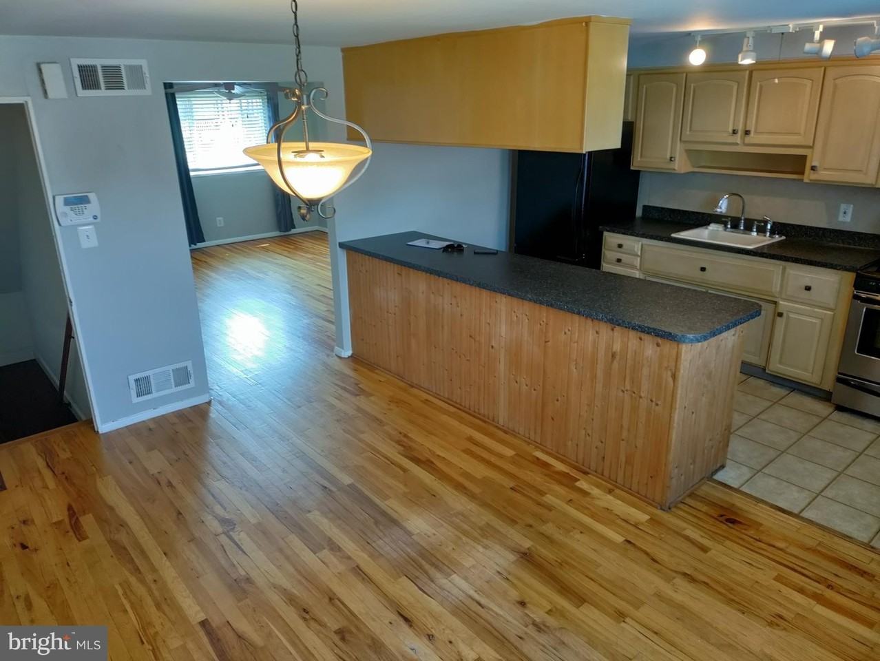 7862 Kentley Rd - Photo 2 of 16