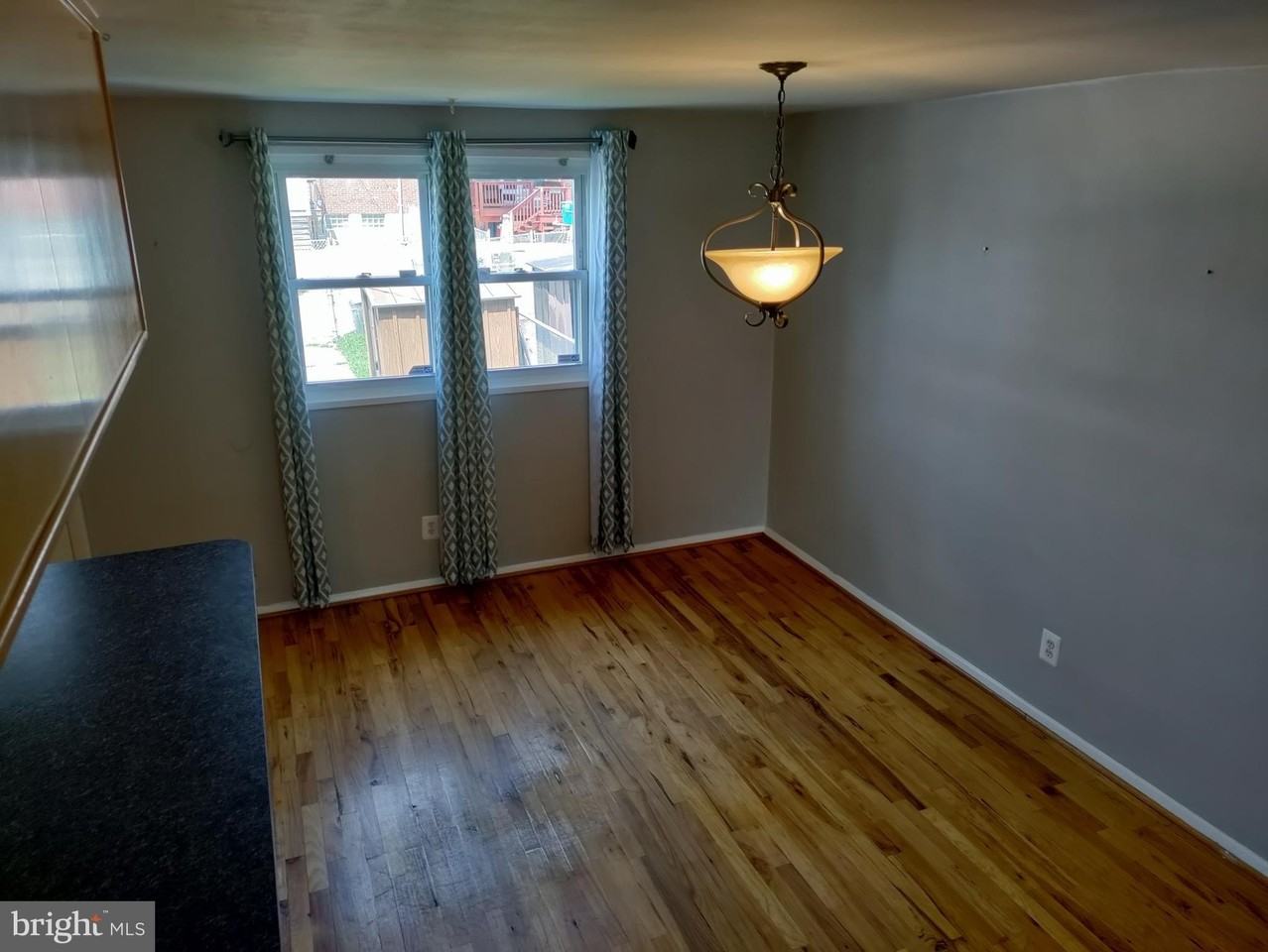 7862 Kentley Rd - Photo 4 of 16