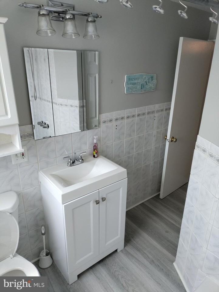 7862 Kentley Rd - Photo 7 of 16