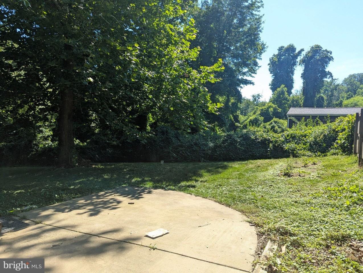 3813 Oak St - Photo 4 of 28