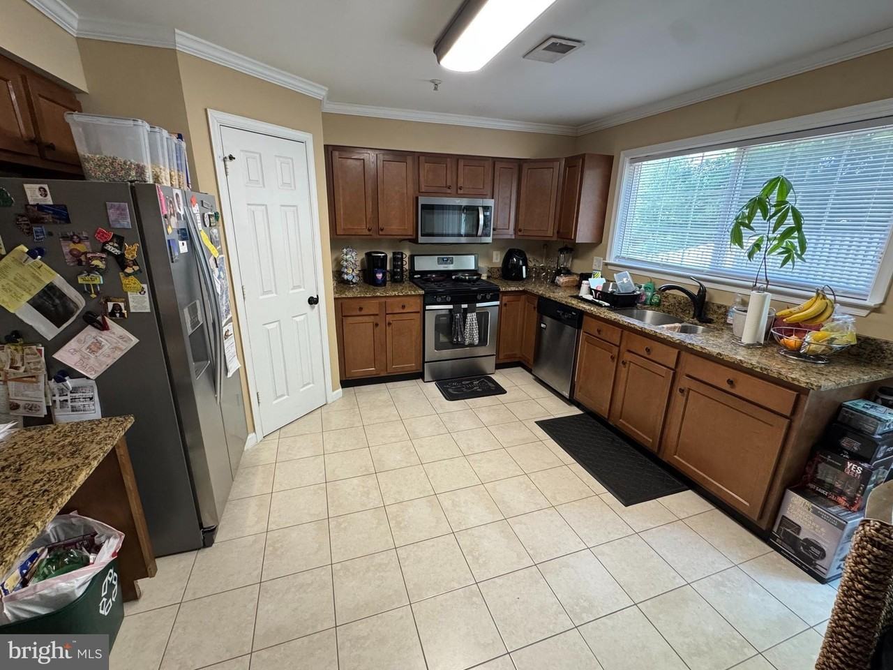 6101 Lands End Ct - Photo 4 of 16