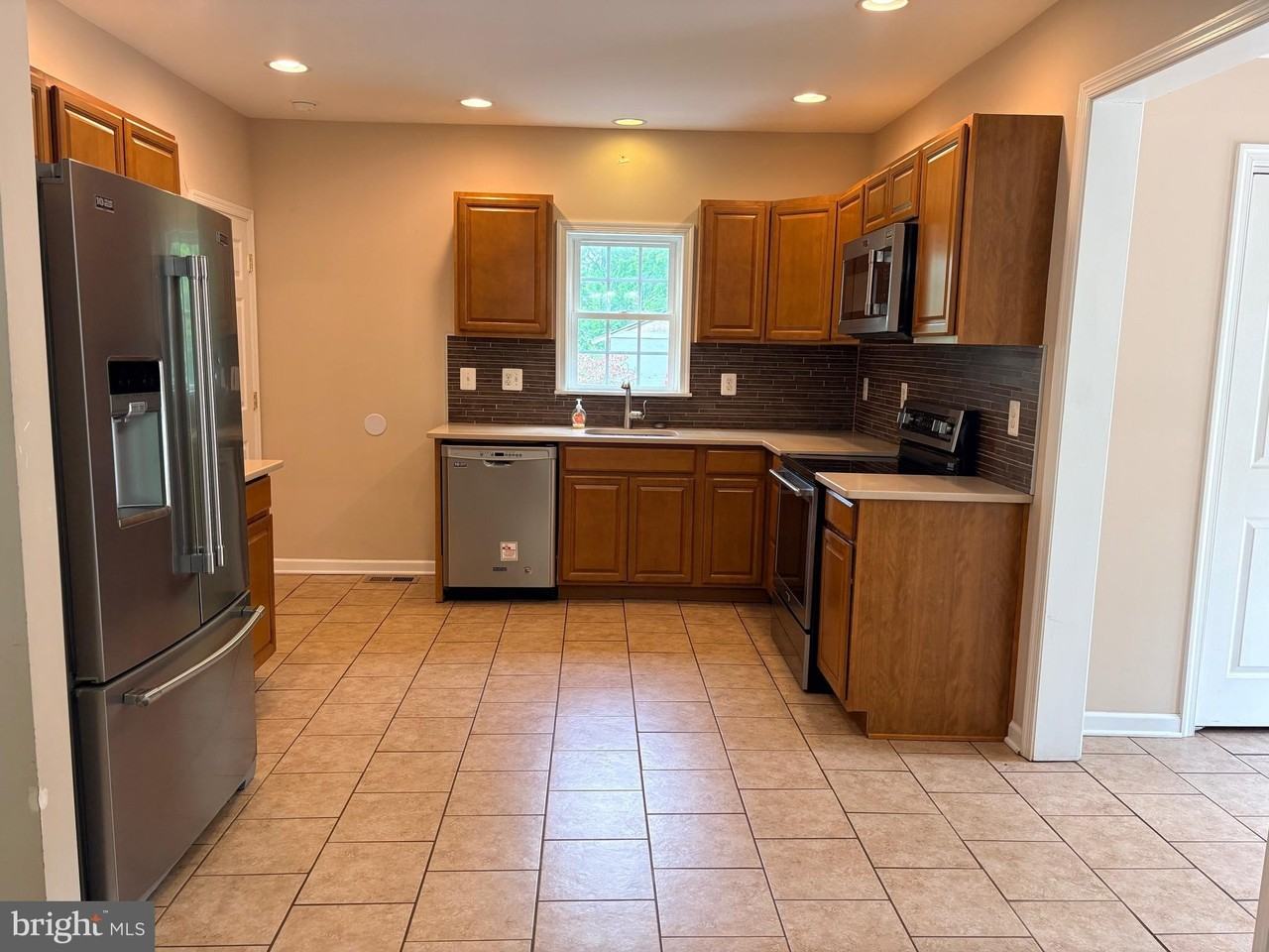 2831 Harford Rd - Photo 5 of 9