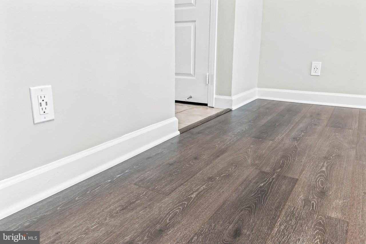 3842 Chesterwood Dr #3842 - Photo 4 of 32
