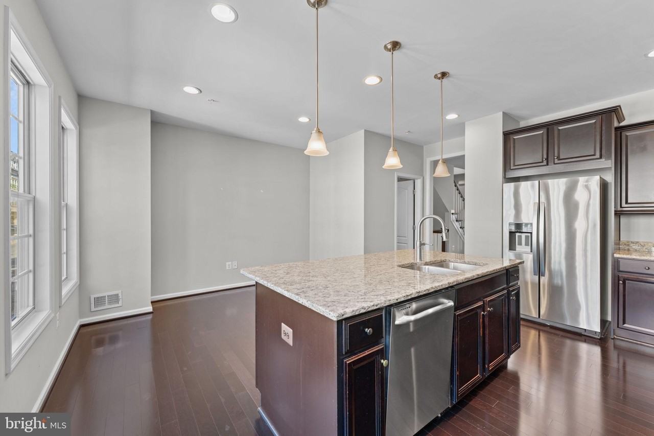 603 Sprintsail Way #65 - Photo 4 of 22