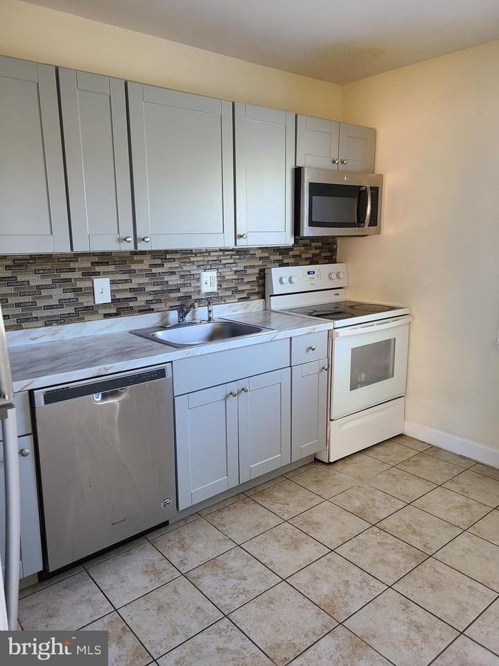 6232 Targon Ct - Photo 3 of 12